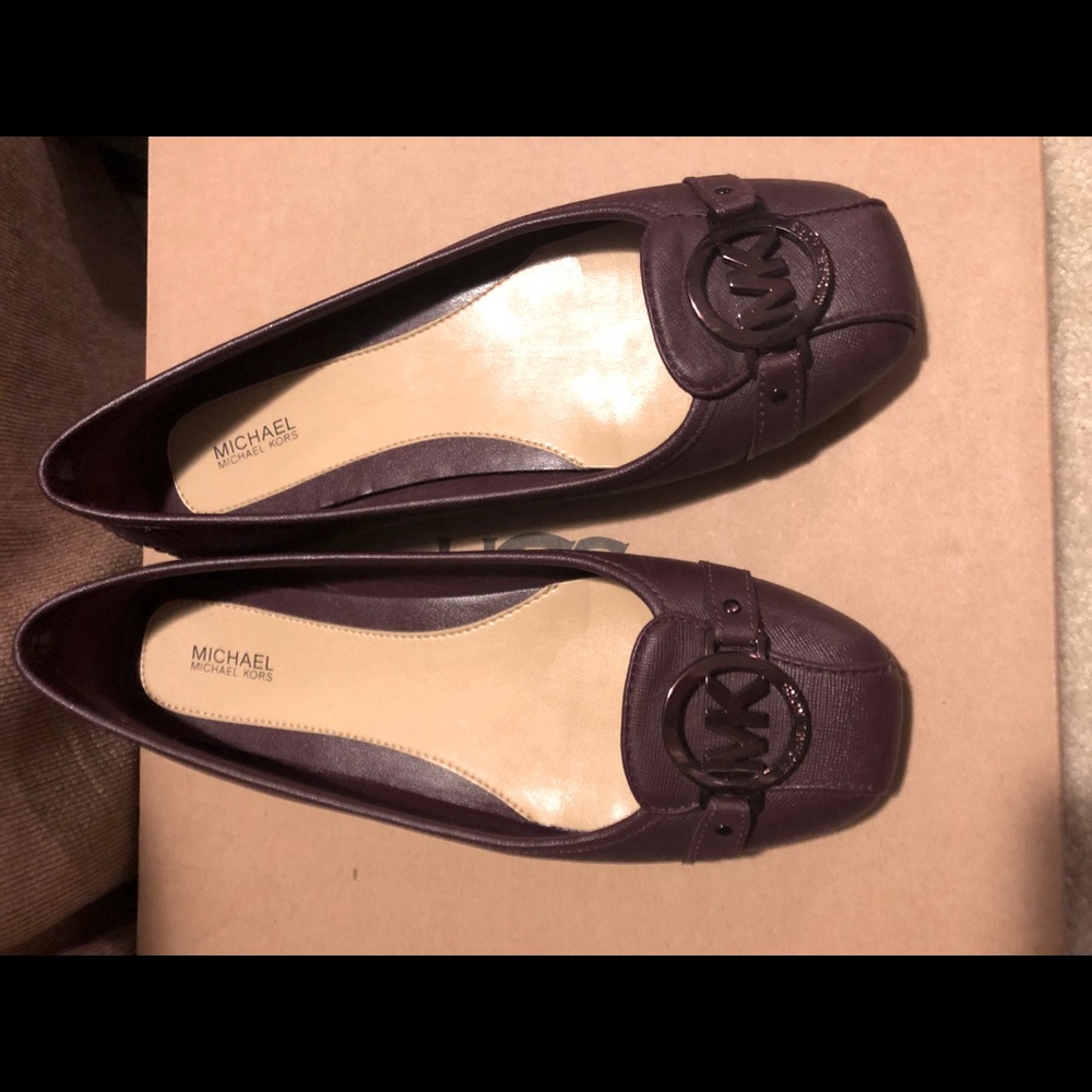 Michael Kors flats